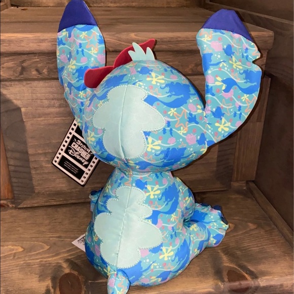 Disney stitch crashes little mermaid LE - Picture 3 of 5